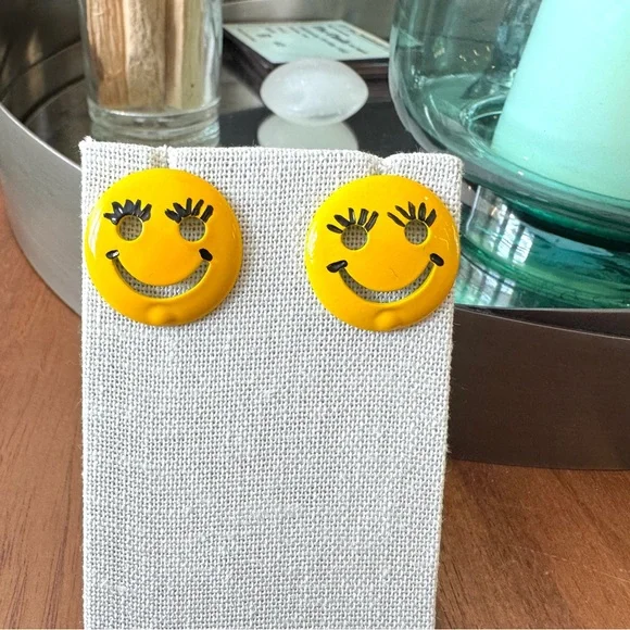 Vintage Yellow Smiley Face Earrings - Picture 6 of 6